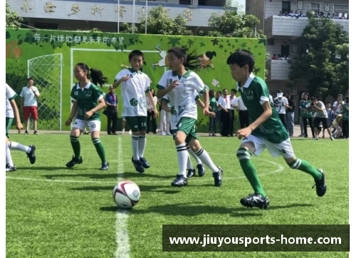 西班牙足球队全员参与的集体智慧：实现梦想的团结之旅